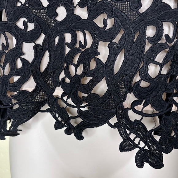 Forever 21 Black Crochet Lace Top Size Small S - Picture 5 of 11